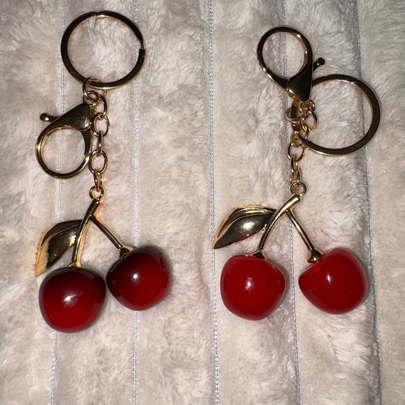 Lot of Keychains. Key, elephant and Two Cherry Gold Keychains - Picture 1 of 3